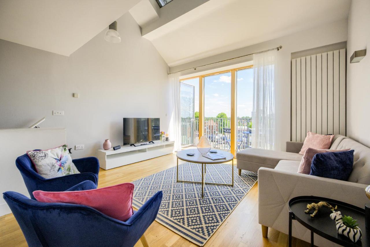 Apartment Luxury Townhouse City Centre Private Parking Sleeps 9 By Empower Homes