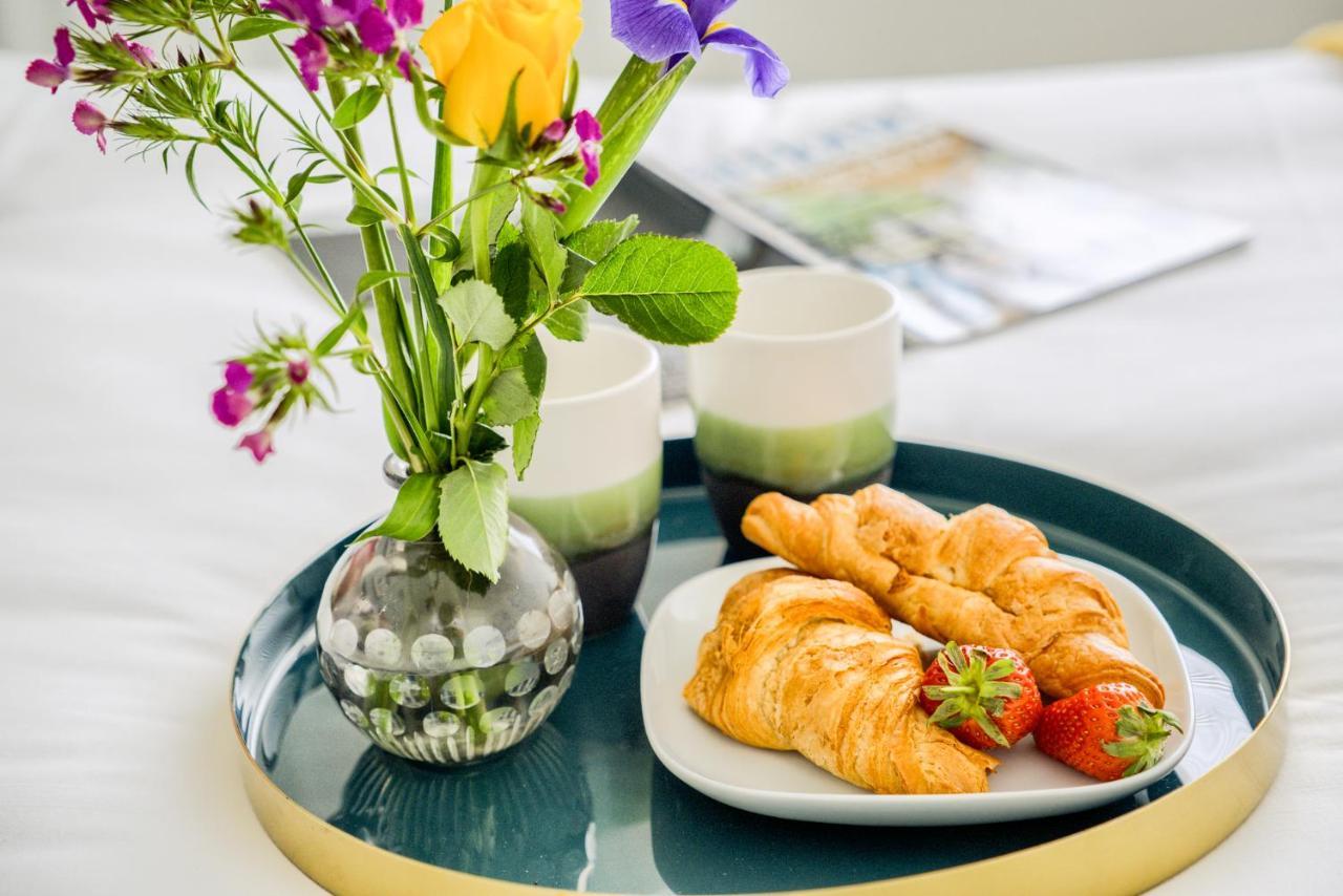 Luxury Townhouse City Centre Private Parking Sleeps 9 By Empower Homes