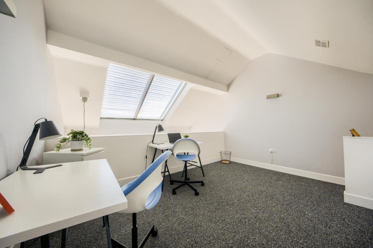 Luxury Townhouse City Centre Private Parking Sleeps 9 By Empower Homes Apartment *